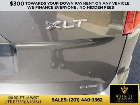 Used 2020 Ford Transit Connect XLT image 8