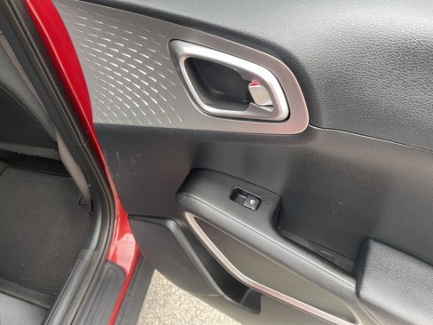 Used 2023 Kia Soul LX w/ LX Technology Package image 45