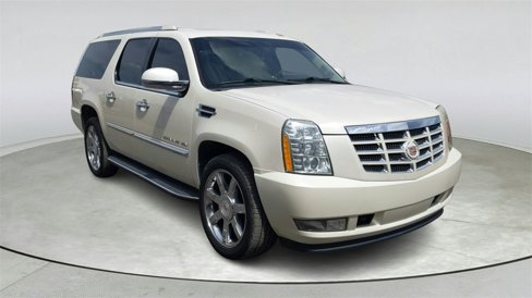 Used 2013 Cadillac Escalade ESV Luxury image 1