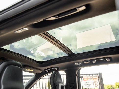 Used 2017 Volvo XC90 T8 R-Design w/ Vision Package image 24