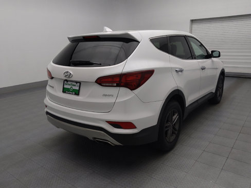 Used 2017 Hyundai Santa Fe Sport image 9