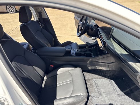 Used 2025 Kia K5 EX image 28