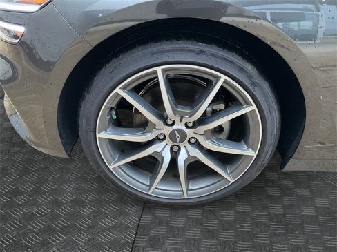 Used 2023 Genesis G70 2.0T image 9