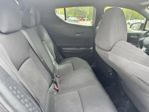 Used 2018 Toyota C-HR XLE image 7