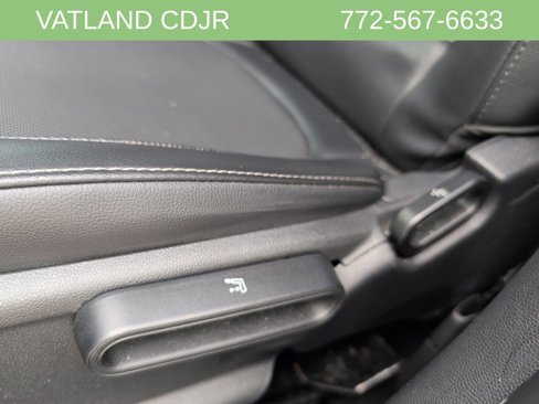 Used 2016 MINI Cooper Clubman image 38
