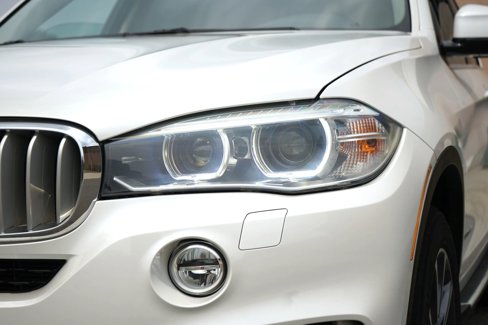 Used 2015 BMW X5 xDrive35d w/ Premium Package image 9