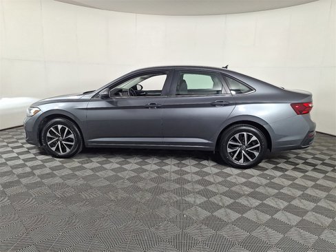 Used 2024 Volkswagen Jetta S image 7