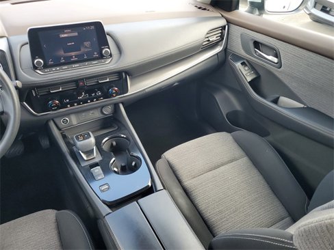 Used 2021 Nissan Rogue SV image 17