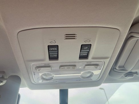 Used 2015 Toyota RAV4 XLE image 17