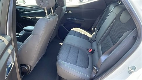 Used 2022 Chevrolet Bolt EUV LT image 12