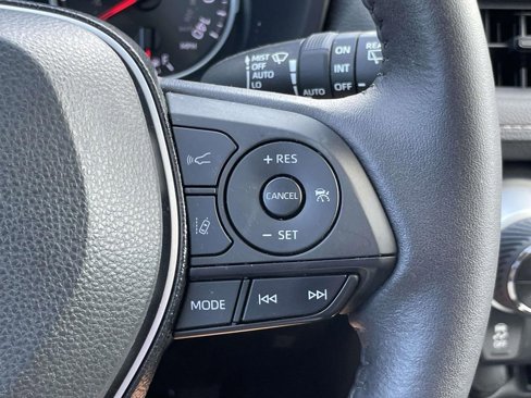 Certified 2020 Toyota RAV4 XLE image 23