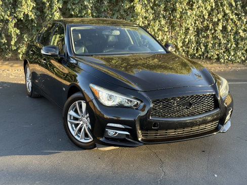 Used 2017 INFINITI Q50 2.0t w/ Moonroof Package image 2