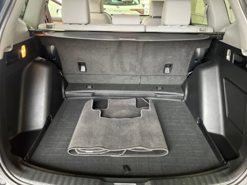 Used 2018 Honda CR-V Touring image 10