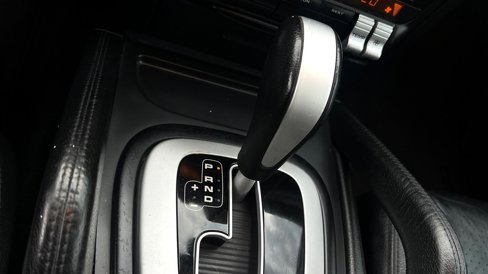 Used 2010 Porsche Cayenne image 30