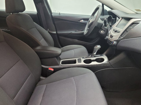 Used 2017 Chevrolet Cruze LS image 21