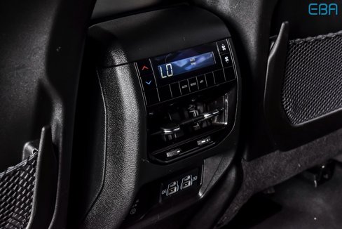 Used 2024 Jeep Grand Cherokee L Laredo image 21