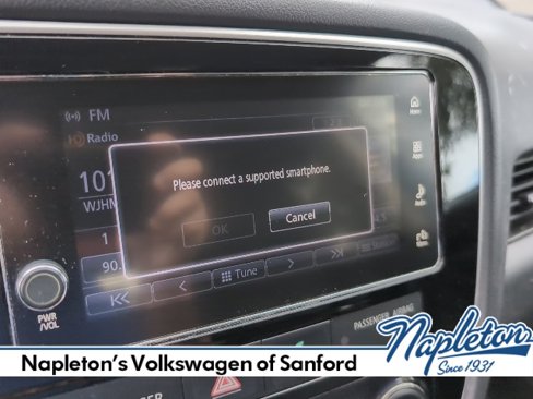 Used 2018 Mitsubishi Outlander SEL image 13