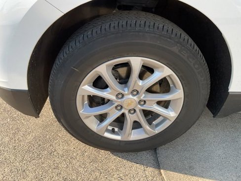 Used 2019 Chevrolet Equinox LT image 10