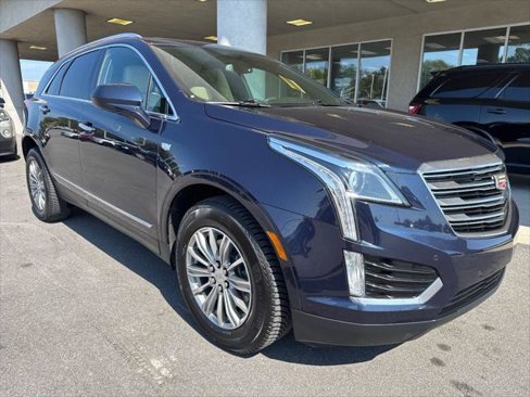 Used 2017 Cadillac XT5 Luxury w/ Driver Awareness Package image 3
