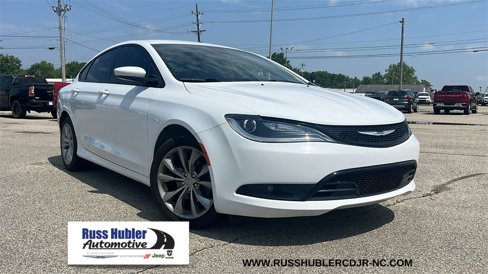 Used 2016 Chrysler 200 S image 1