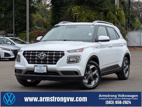 Used 2023 Hyundai Venue SEL image 1