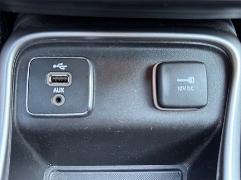 Used 2018 Jeep Compass Latitude image 27