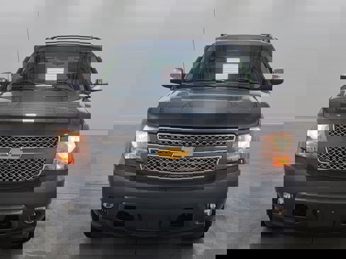 Used 2012 Chevrolet Avalanche LTZ image 3