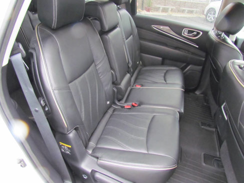 Used 2017 INFINITI QX60 Luxe image 17