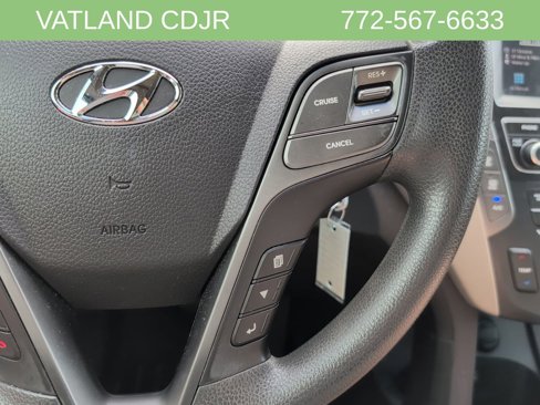 Used 2017 Hyundai Santa Fe SE image 19