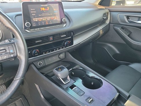 Used 2021 Nissan Rogue SV w/ Premium Package image 20