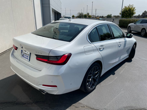 Used 2025 BMW 330i Sedan image 5