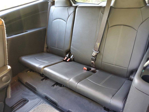 Used 2017 Chevrolet Traverse LT image 25
