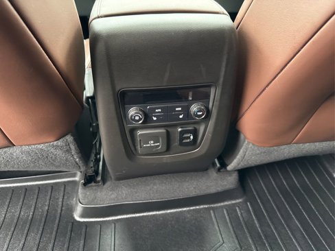 Used 2018 Buick Enclave Avenir image 35