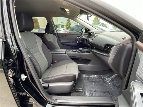 Used 2022 Nissan Rogue SV image 30