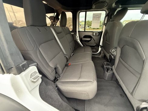 Used 2021 Jeep Wrangler Unlimited Sport image 12