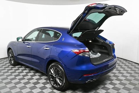 New 2024 Maserati Levante GT Ultima image 32