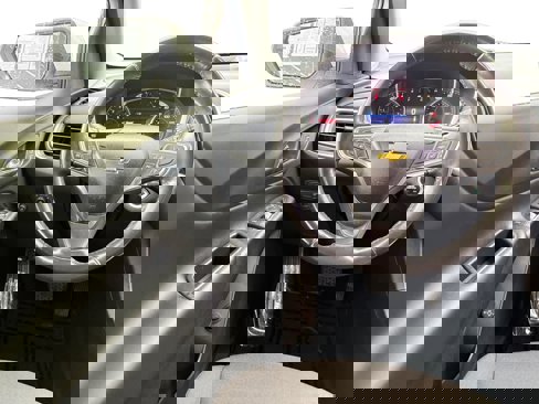 Used 2019 Chevrolet Equinox LT image 10