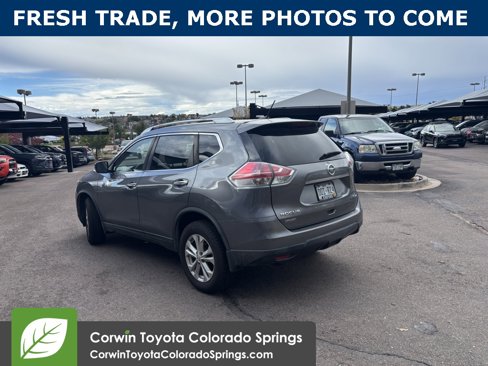 Used 2016 Nissan Rogue SV image 5