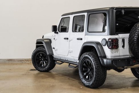 Used 2021 Jeep Wrangler Unlimited Sport image 32