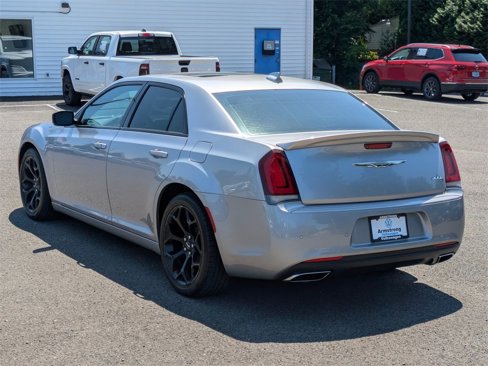 Used 2018 Chrysler 300 S w/ 300S Premium Group image 3