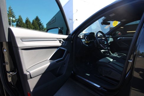 Used 2020 Audi Q3 2.0T Premium Plus image 9