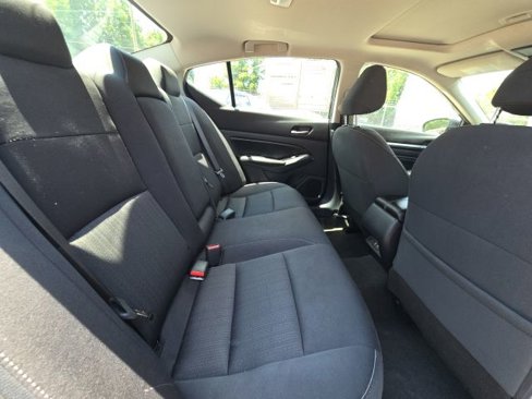 Used 2022 Nissan Altima 2.5 SV w/ SV Premium Package image 12