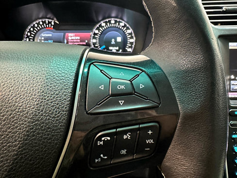 Used 2016 Ford Explorer Platinum image 35