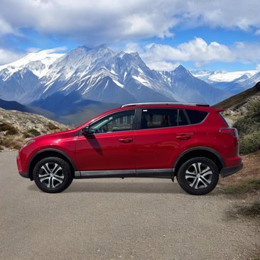Used 2016 Toyota RAV4 LE image 2