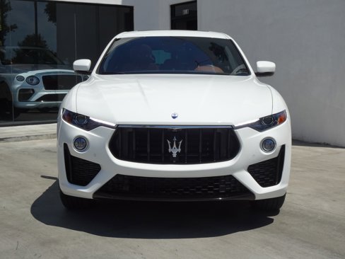 Used 2022 Maserati Levante Modena image 2
