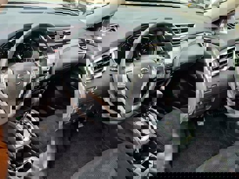 Used 2016 Nissan Rogue S image 13