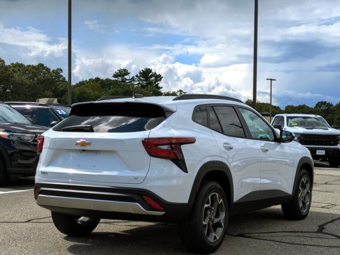 New 2026 Chevrolet Trax LT image 6