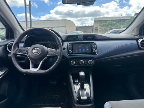 Used 2023 Nissan Versa SV image 14