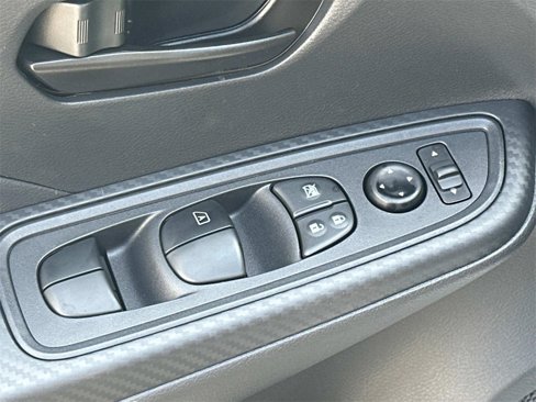 New 2025 Nissan Versa S image 18