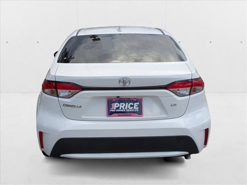 Used 2020 Toyota Corolla LE image 6